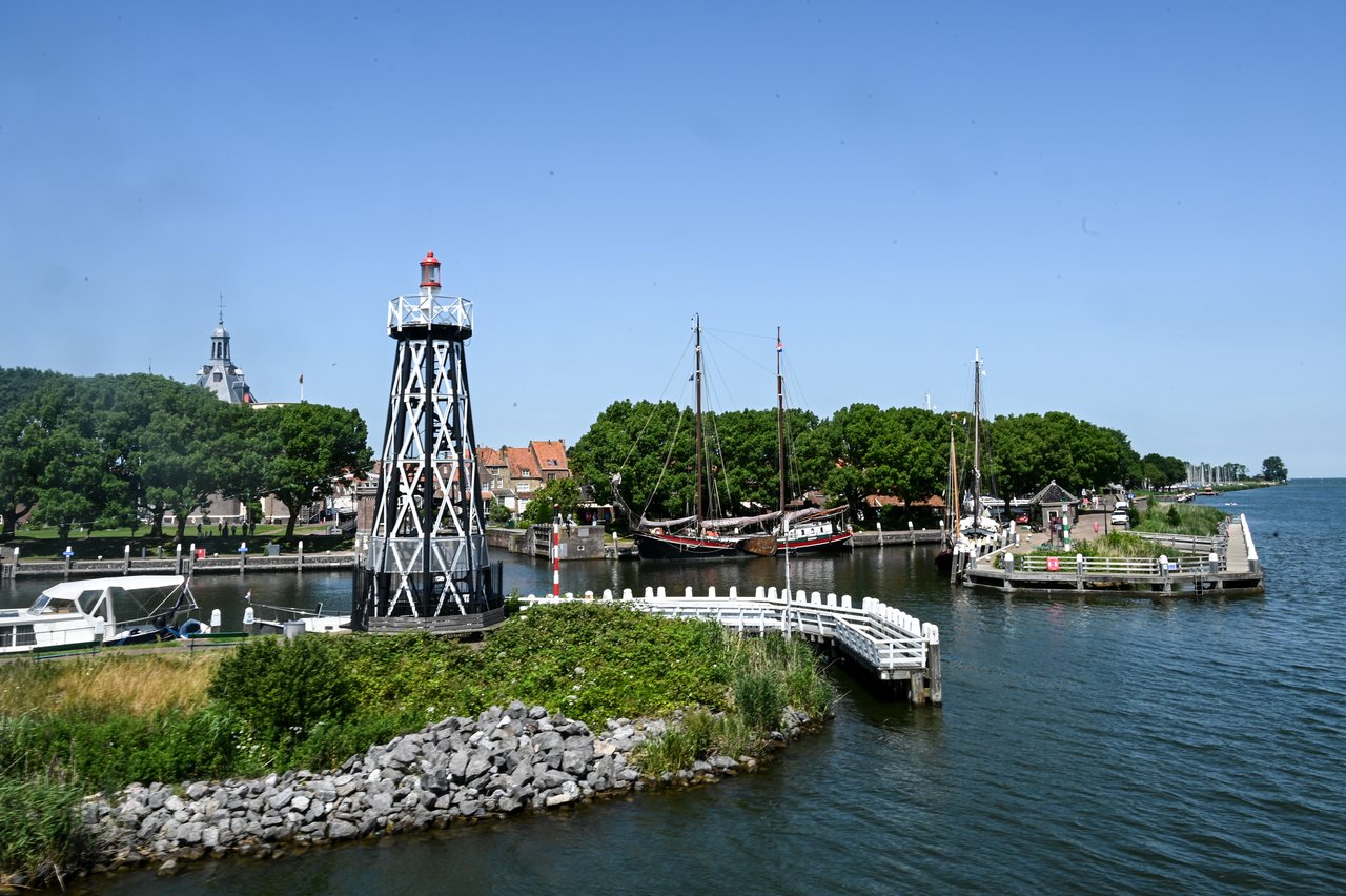 NLIR_2026_06-0810