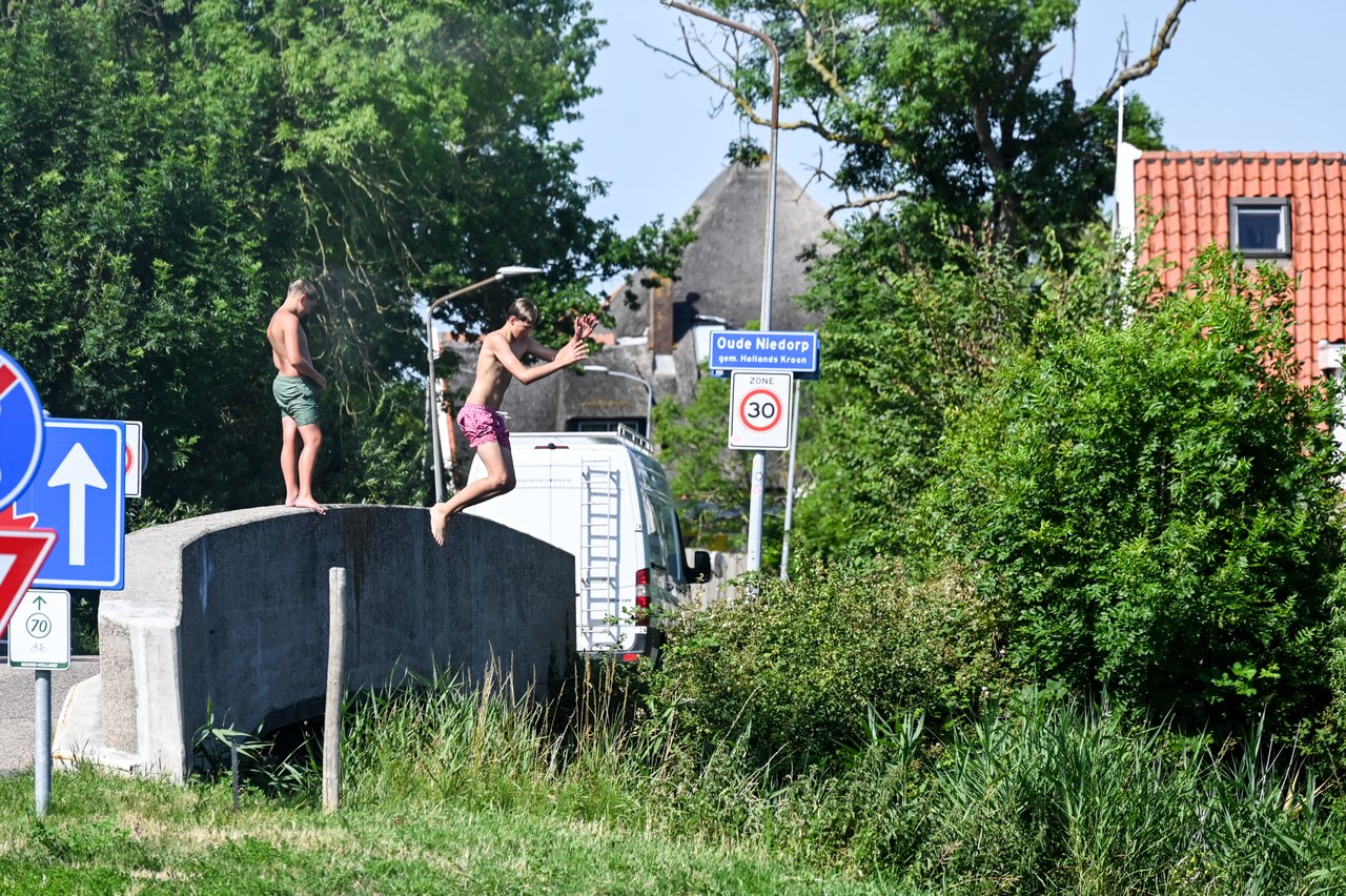 NLIR_2026_06-0930